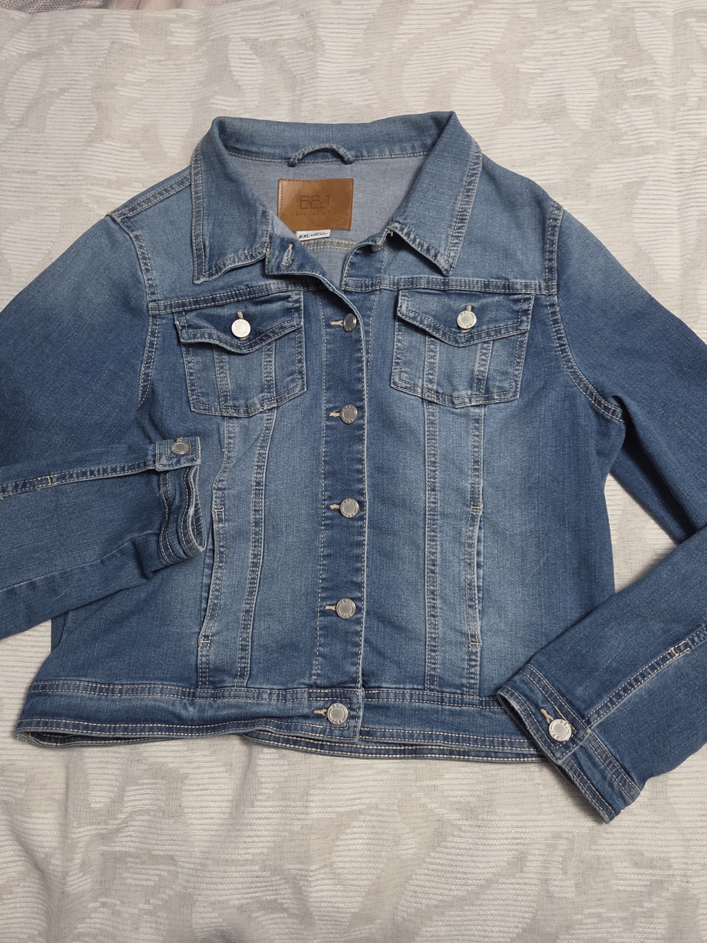 BBJ Los Angeles Blue Denim Cropped Waist Jacket Women's Size XLarge Excellent
